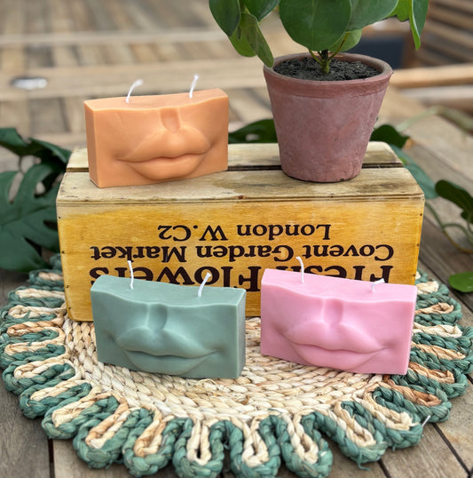 Lips Candle - Pink