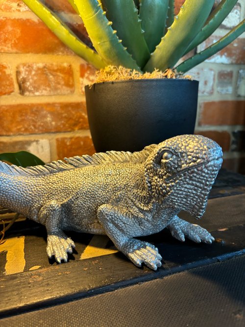 Silver Iguana Lamp