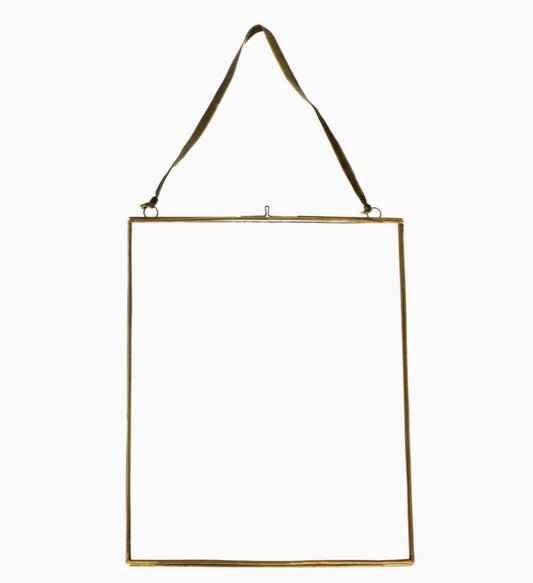 Hanging Brass Frame 25 X 20cm
