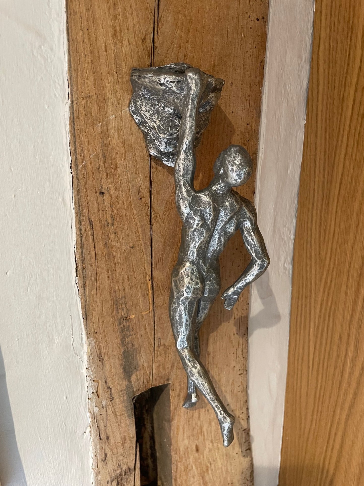 Antiqued Silver Climbing Men - Set of 3