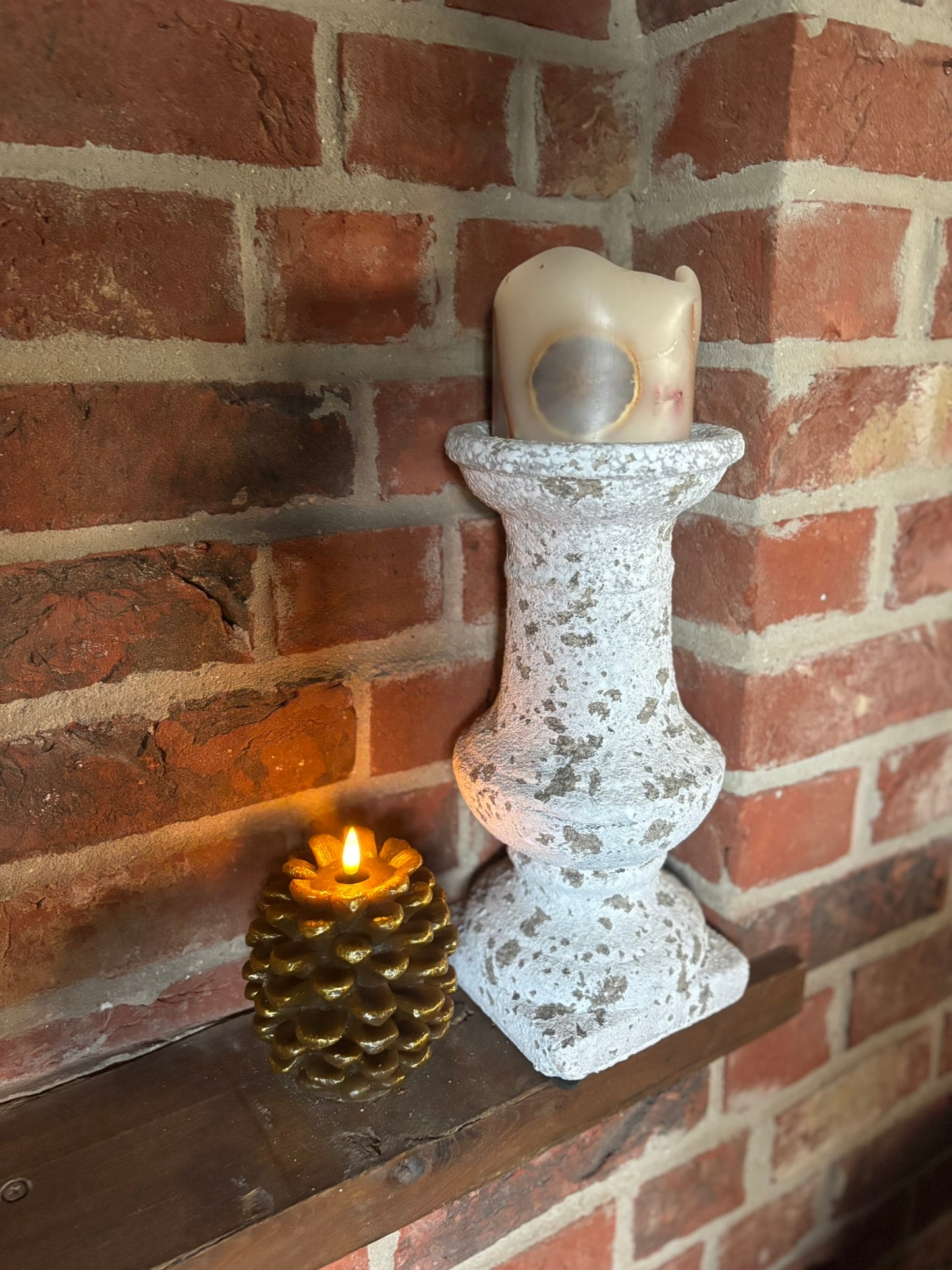 Candle - Battery Powered Gold Pinecone