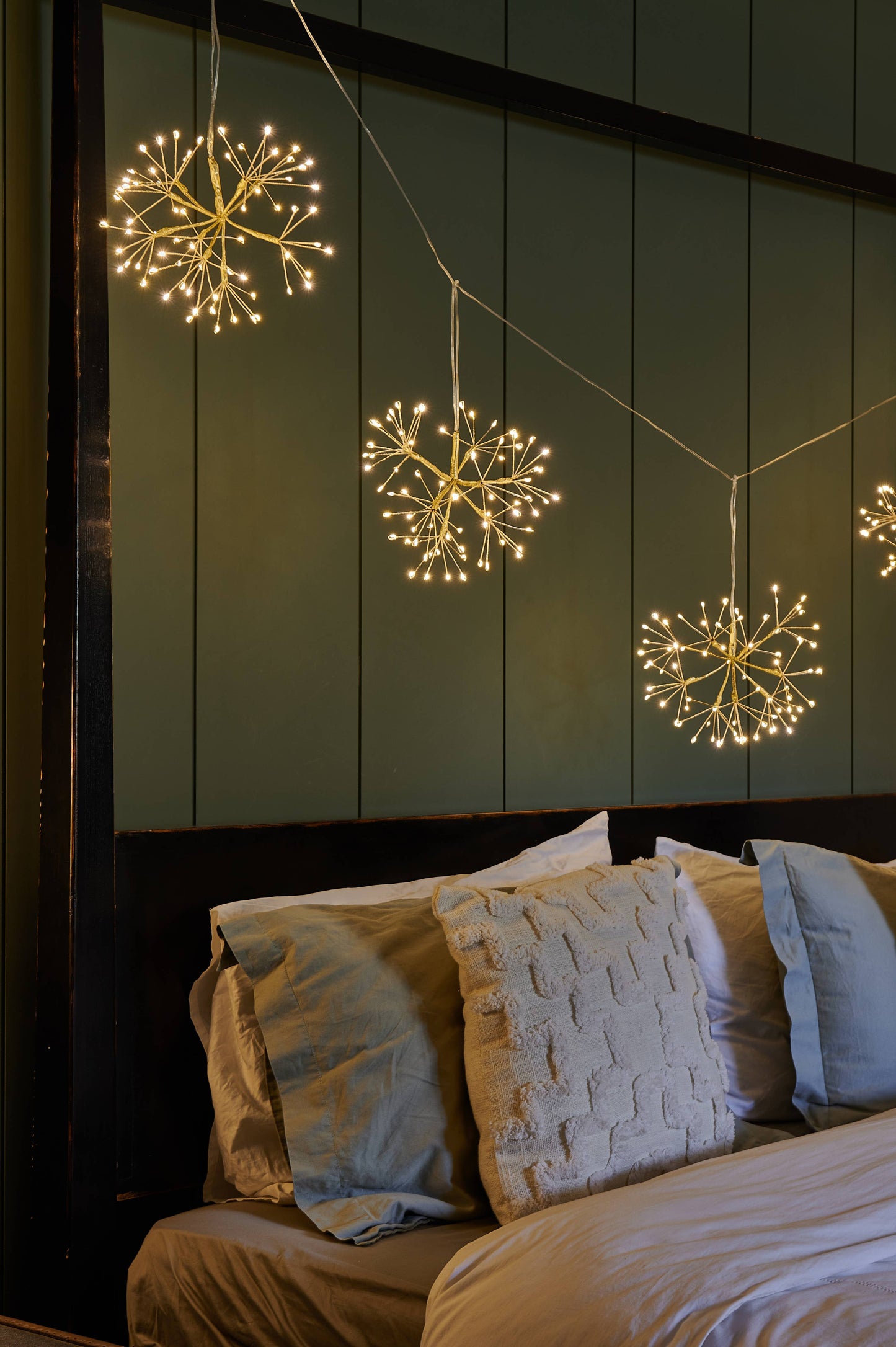 Dandelion Drop Indoor Feature Lights