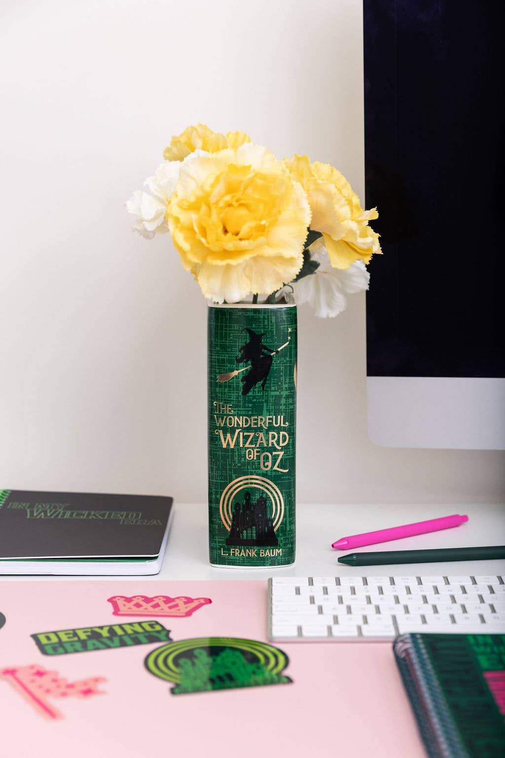 Book Vase - Wizard of Oz