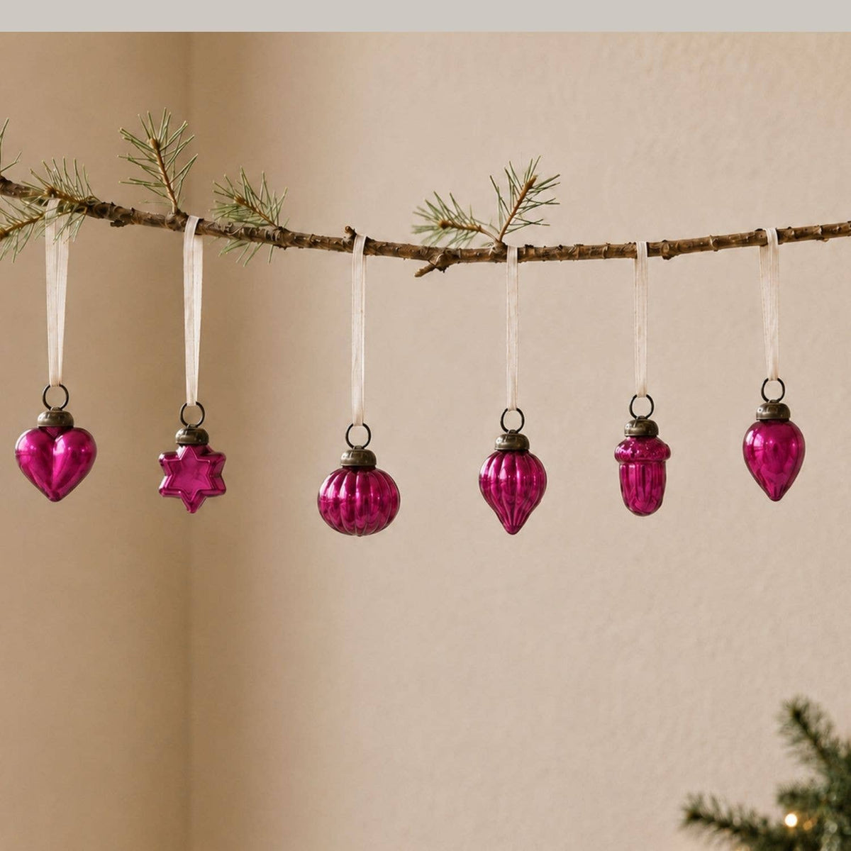 Fuchsia Blown Glass Baubles (Bag of 12)