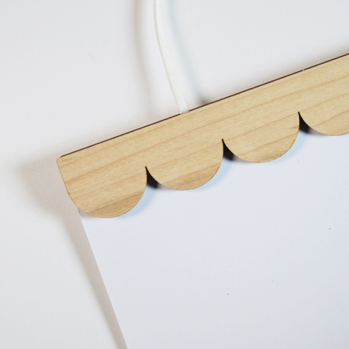 Magnetic Picture Hanger - A3 Scallop