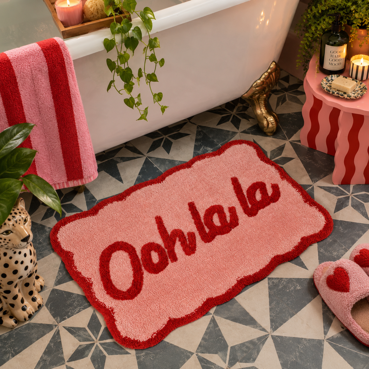 Bath Mat - Ooh La La Pink Scallop
