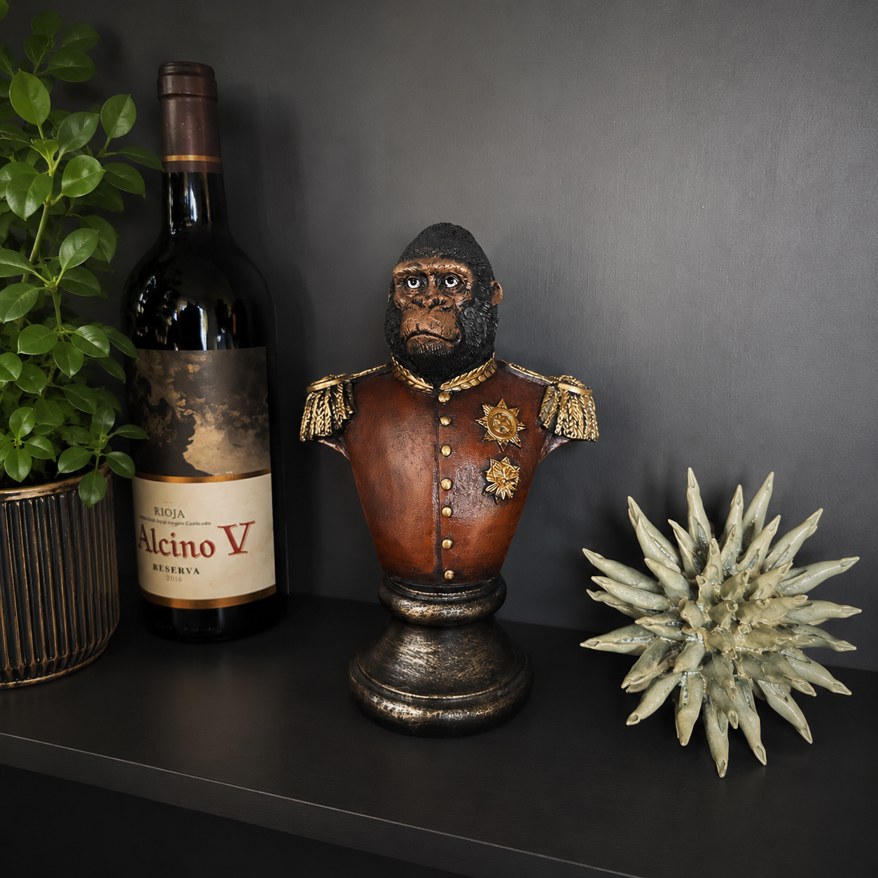Gentry Gorilla Bust in Red