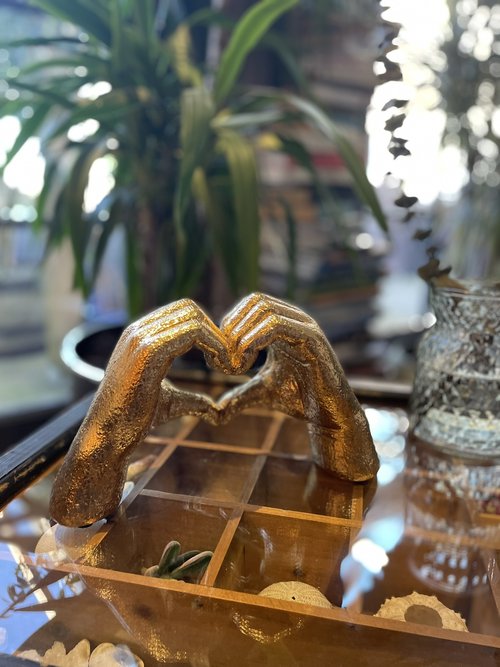 Antiqued Gold Heart Hands
