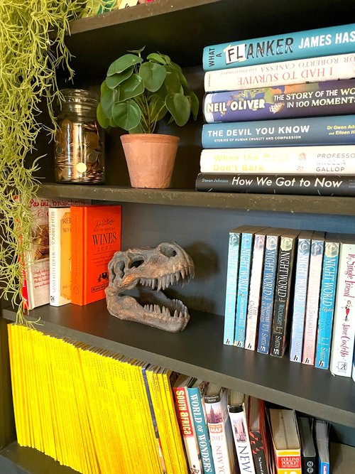 Tabletop T-Rex Skull