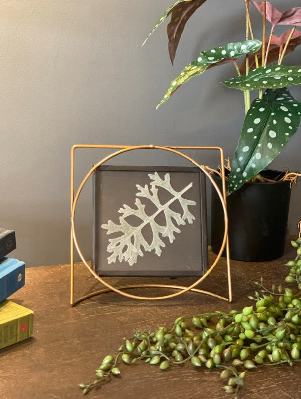 Industrial Gold Wire Photo Frame