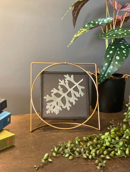 Industrial Gold Wire Photo Frame